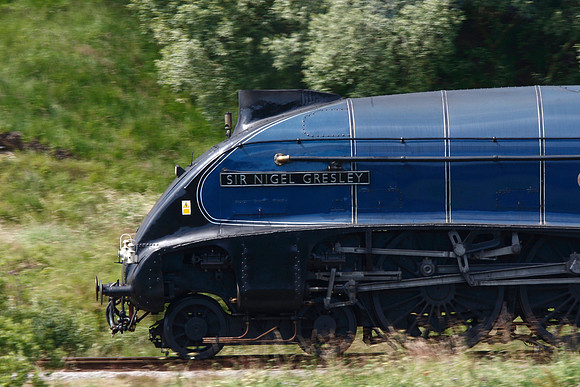 A4 Sir Nigel Gresley on the NYMR at Fen Bog